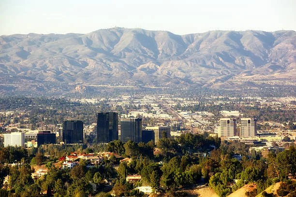 An image overlooking the city of Woodland Hills
