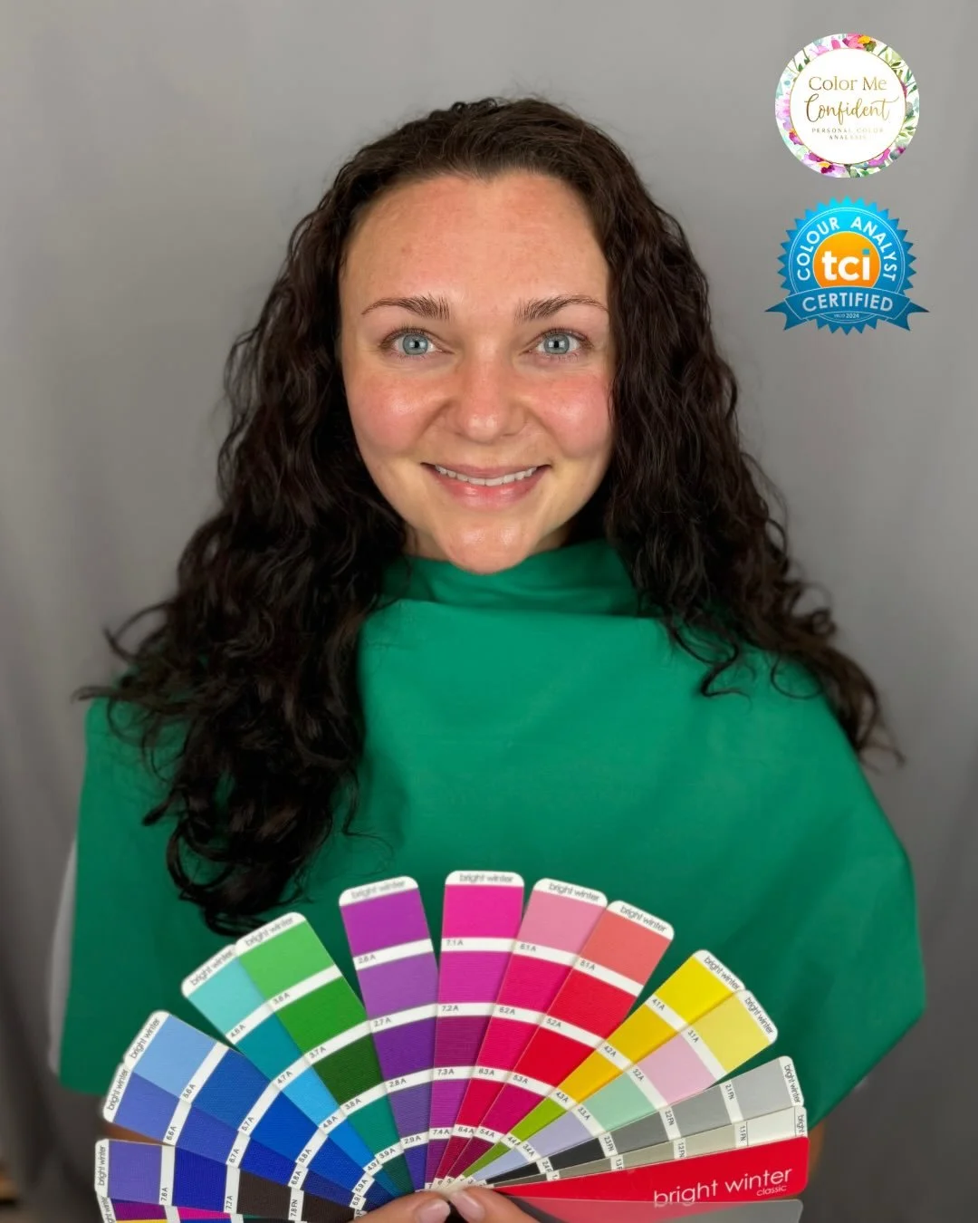 Bright Winter beauty! 💙

The colors of Bright Winter are vivid, bold, and so much fun! These striking colors really make her shine! ✨

We discovered that she has a cool-neutral undertone and needs colors that are medium in value, and very high in ch