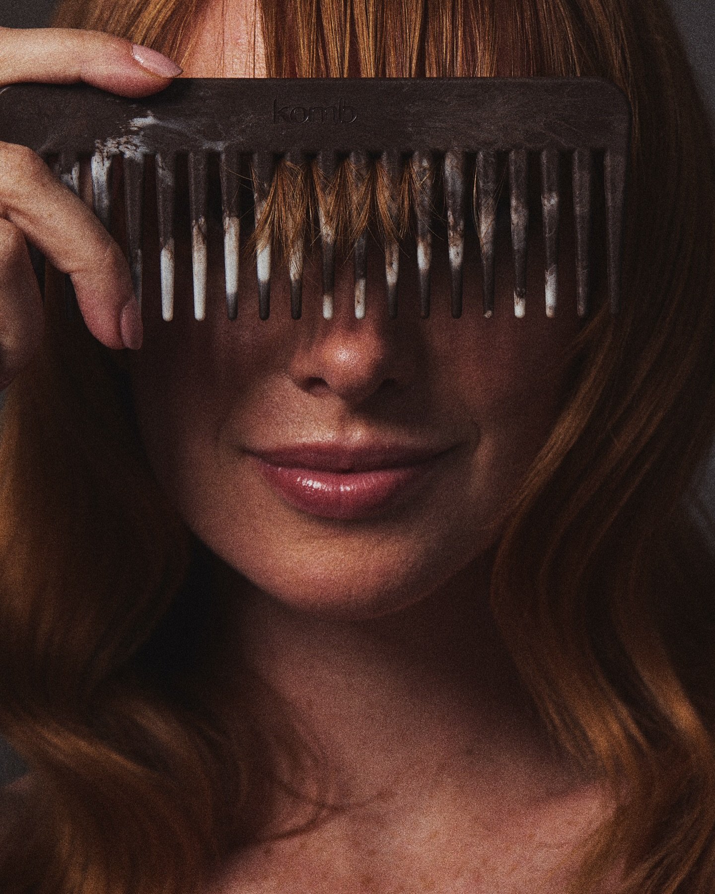 She&rsquo;s bold. She&rsquo;s luxe. She&rsquo;s cheeky. She&rsquo;s Komb.

Shop our signature biodegradable beauty comb, your perfect handbag accessory for touch-ups on the go.

Available to purchase online at www.komb.au/shop, at @hairhouseaustralia