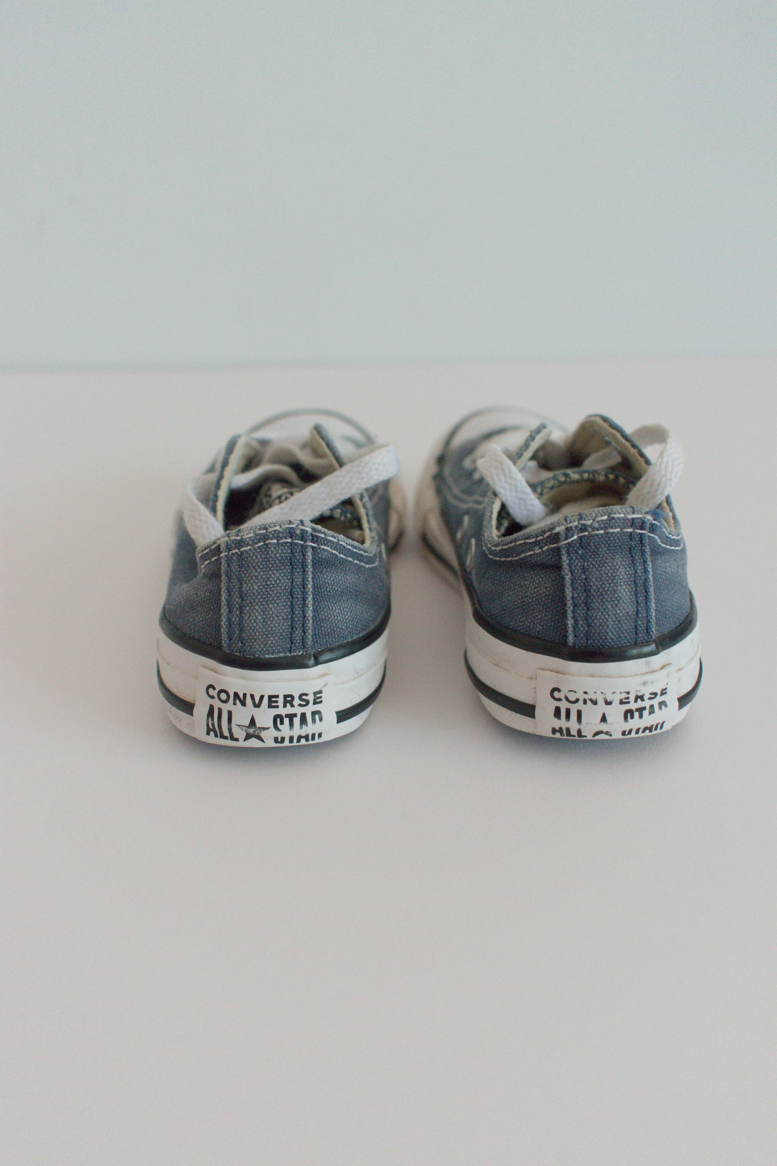 Converse blue UK 10 2.jpg