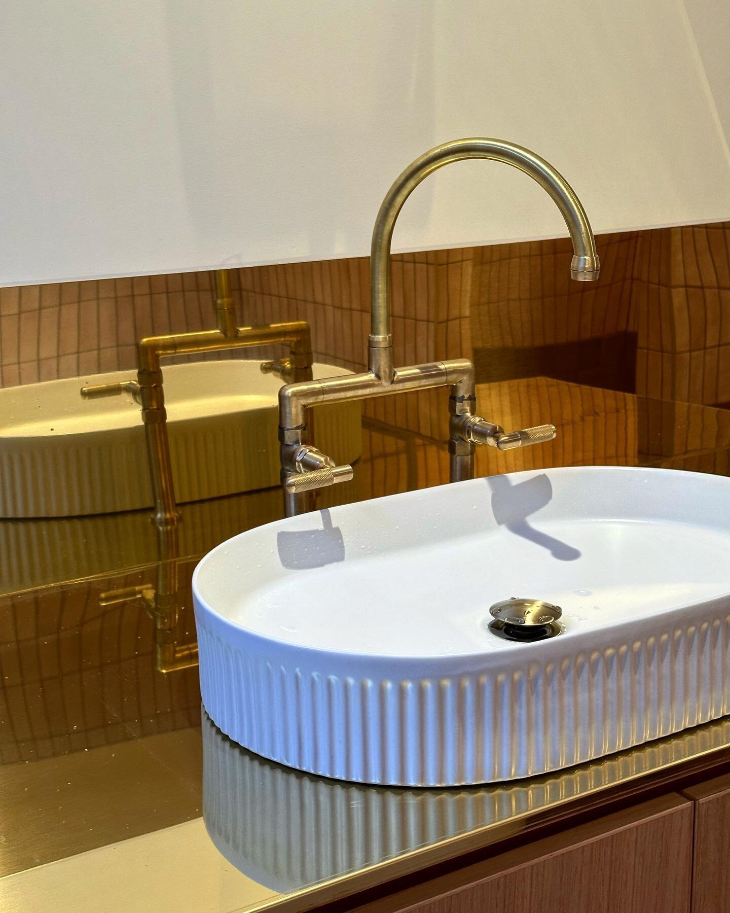 Beautiful brass bench tops, splash backs and custom made tapware by our friends at @rankin.and.bond