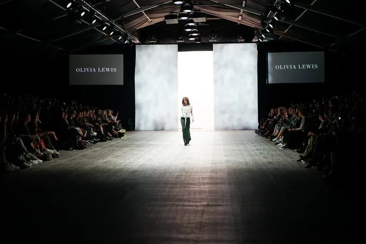 SarahJaneLousieStringer_Runway_OliviaLewis_2019PhotoComp1.webp
