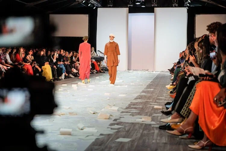 SarahJaneLousieStringer_Runway_KateSylvester_2019PhotoComp4.webp