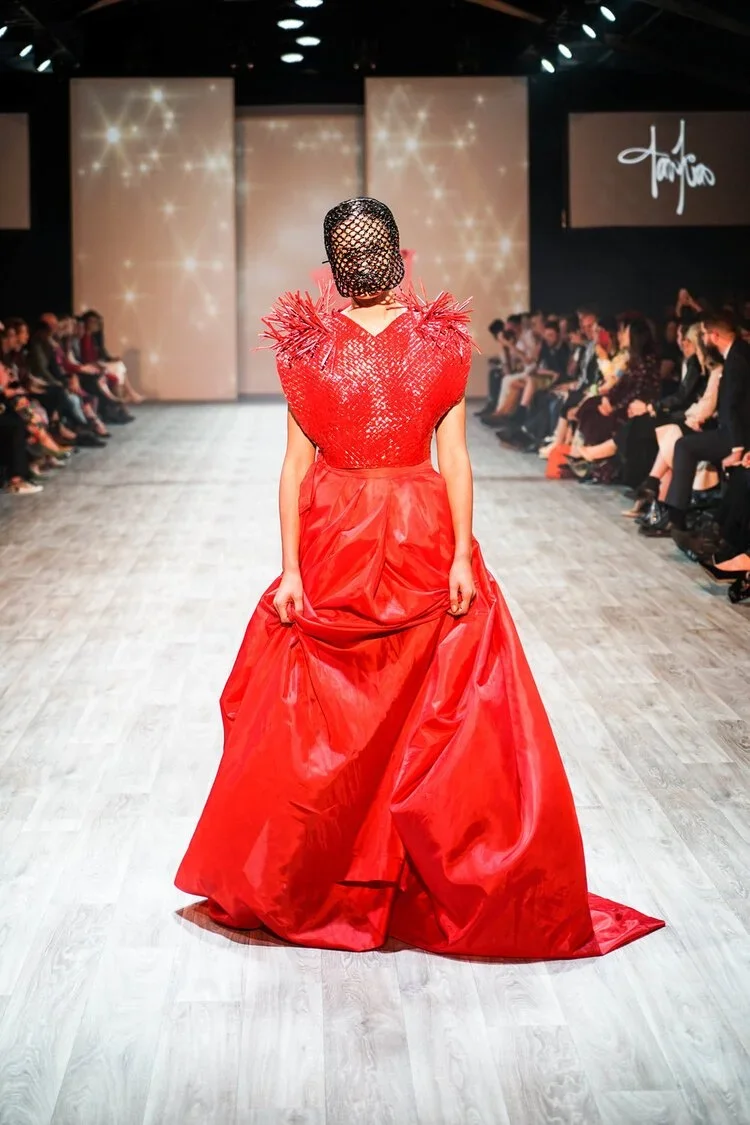 SarahJaneLousieStringer_Runway_Resene_2019PhotoComp-.webp