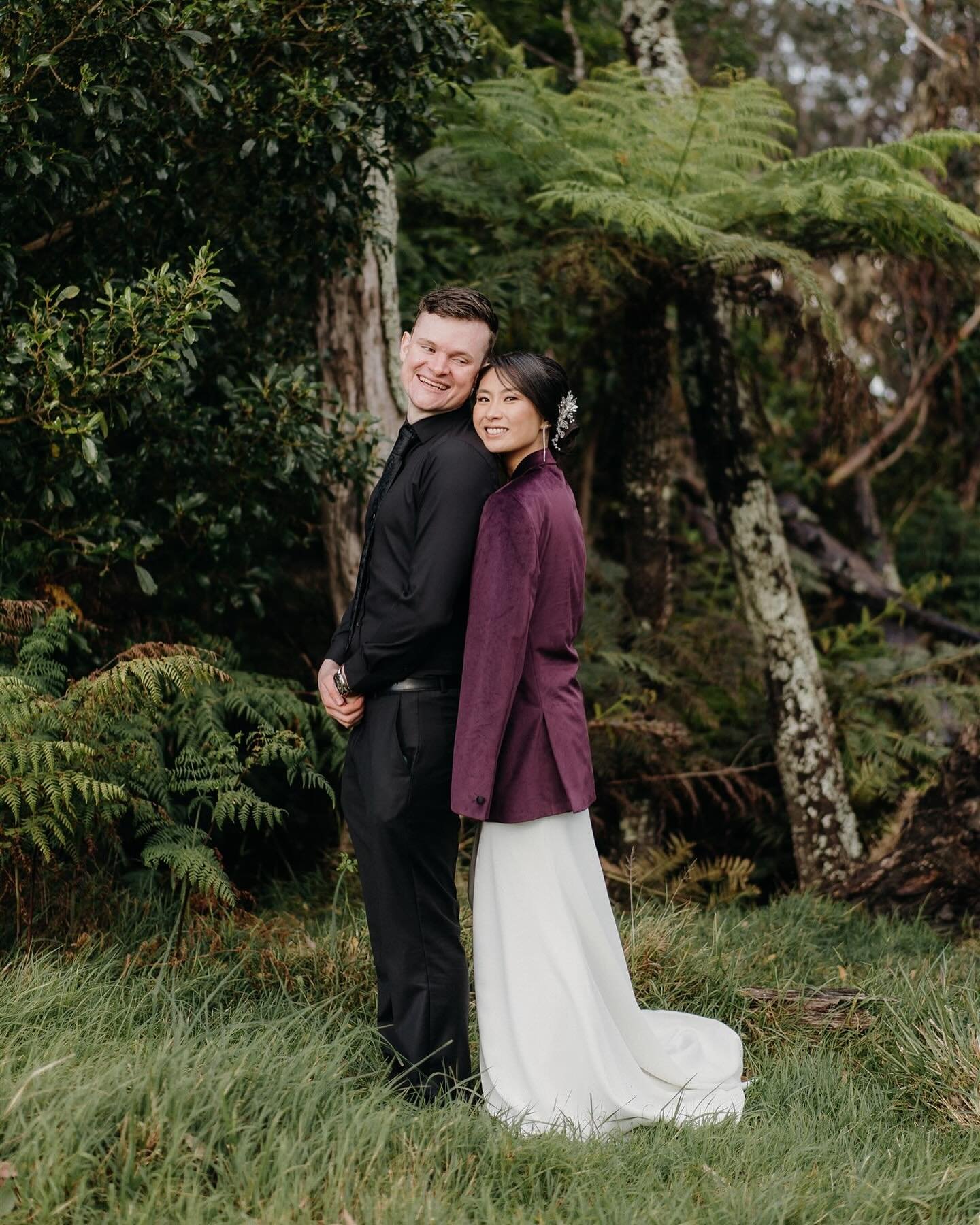 Rain hail or shine weddings will go on as love will always prevail ❤️
Congrats C + T! 💍

Venue: @panoramahouse.bulli 
Photography: @lovepixelsau 

#wedding #weddingstyle #weddings #weddingdress #weddingphotography #weddinginspiration #weddingindustr