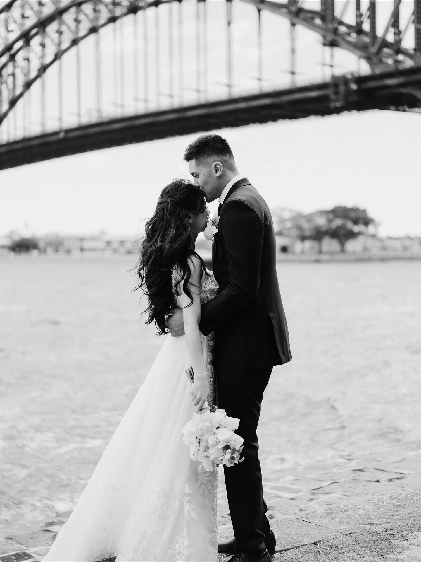 Sarah + Matthew // 💍

Bridal party fun. We love hanging out with your closest friends and the people you have chosen to stand by your side. The laughs, the energy and the little chaotic moments always make for the best memories. Your bridal party br