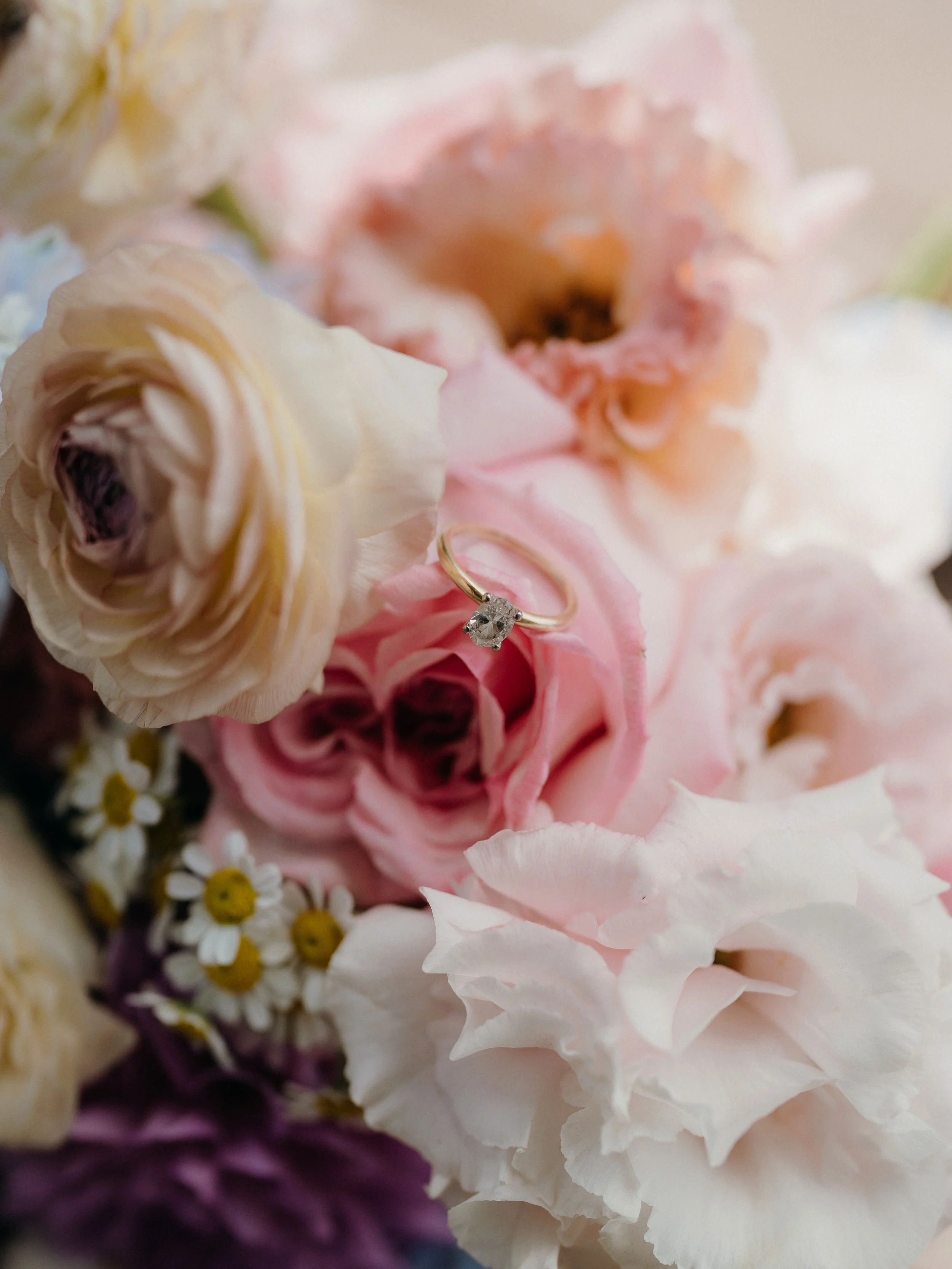 The Details // Maddison + Denny // Glenworth Valley Weddings

Because wedding photography isn&rsquo;t only about capturing the big moments.

It&rsquo;s the invitation you carefully chose.
The perfume you wore.
The jewellery with a story behind it.
Th