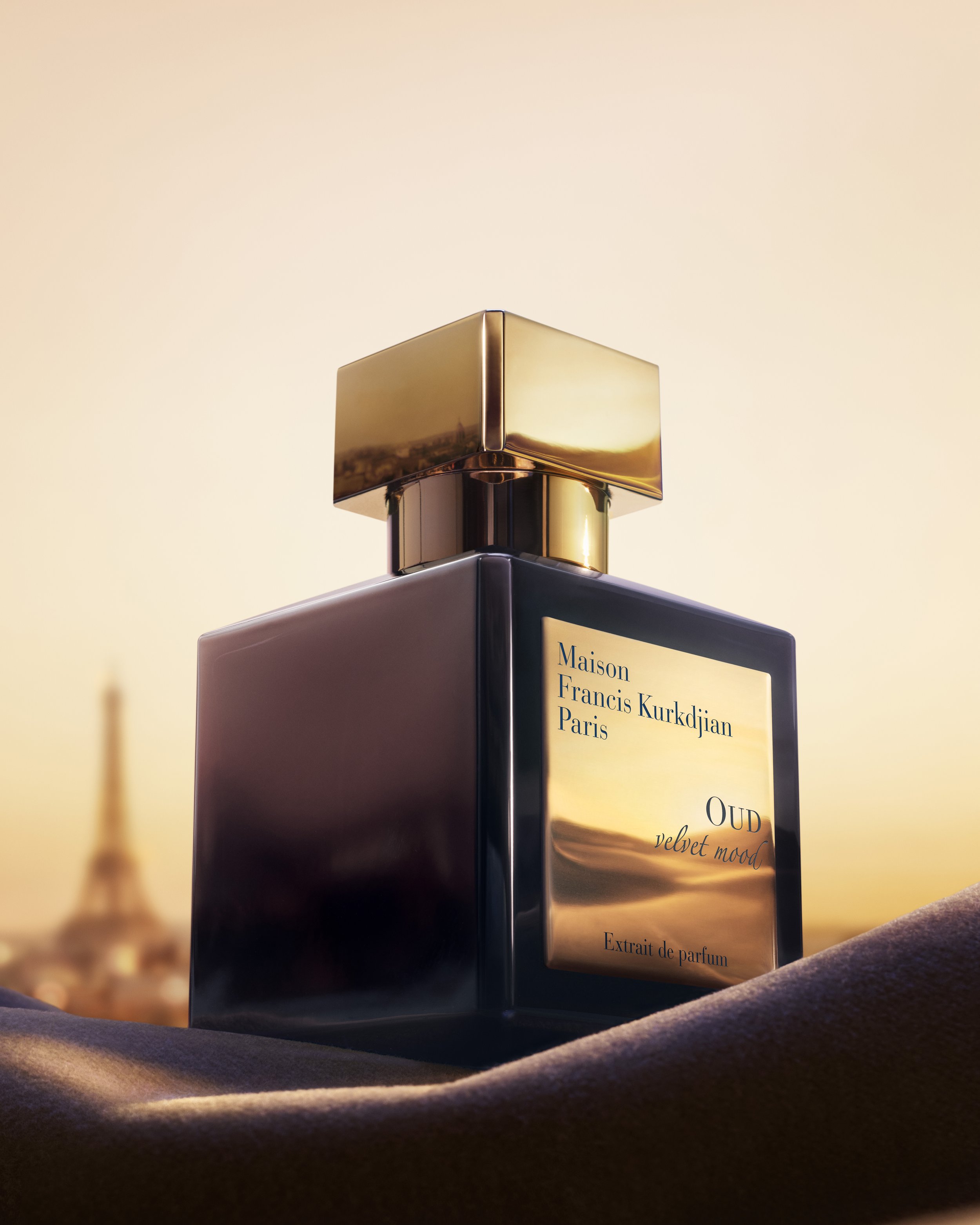 07_OUD_VELVET_FENETRE_5.11.jpg