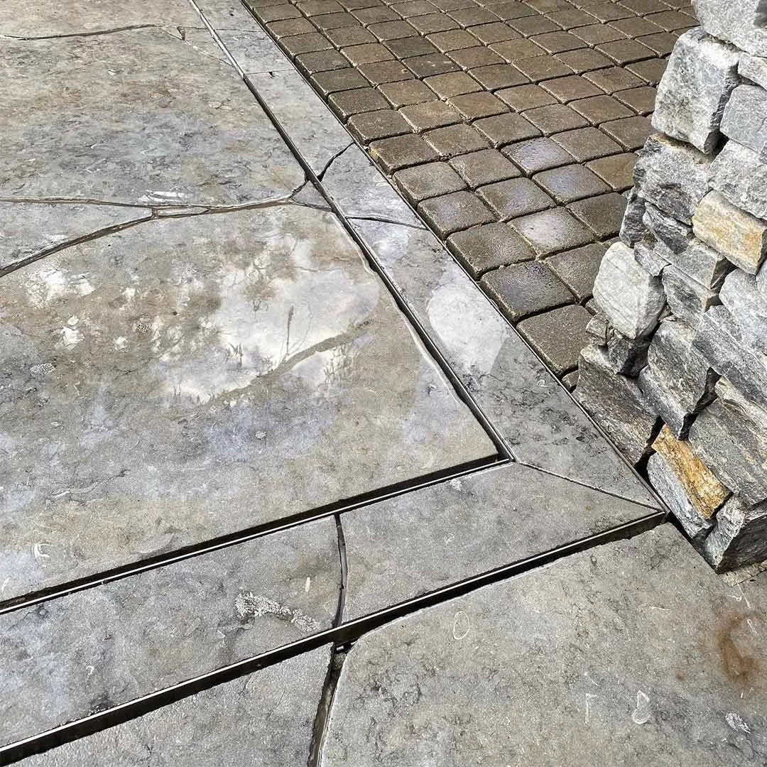 Tile-Linear-Drain-cover-corner-2.jpg