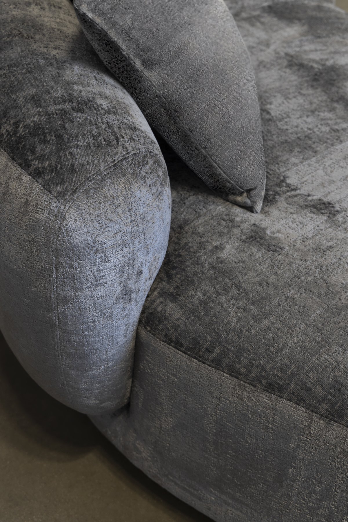 The Attilio sofa, designed by Carola Rytsölä for the Fleming Collection, serves as a captivating statement piece, igniting imagination and inspiring conversation.