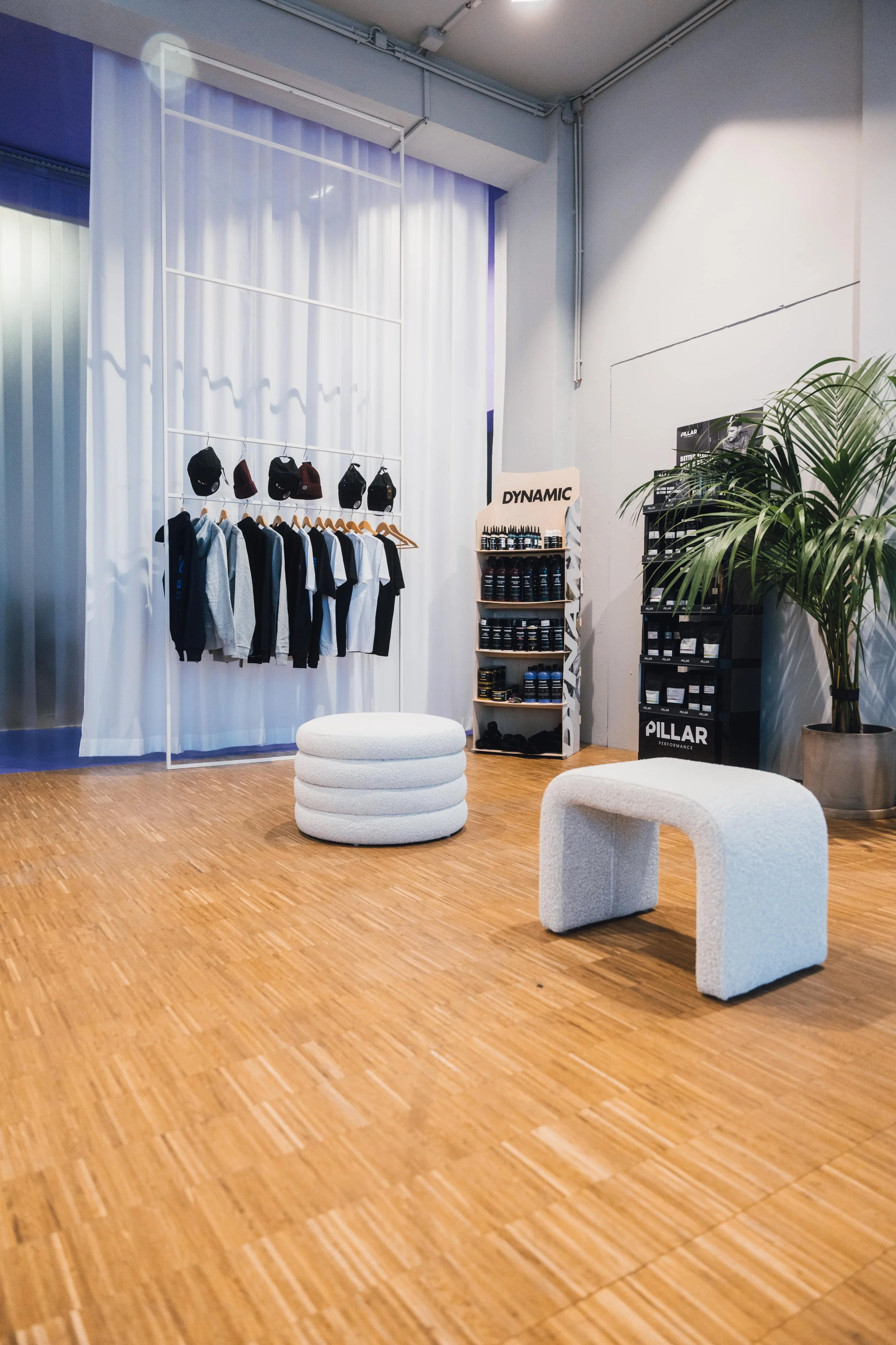 RR Shop Berlin (clean)-4-min.jpg