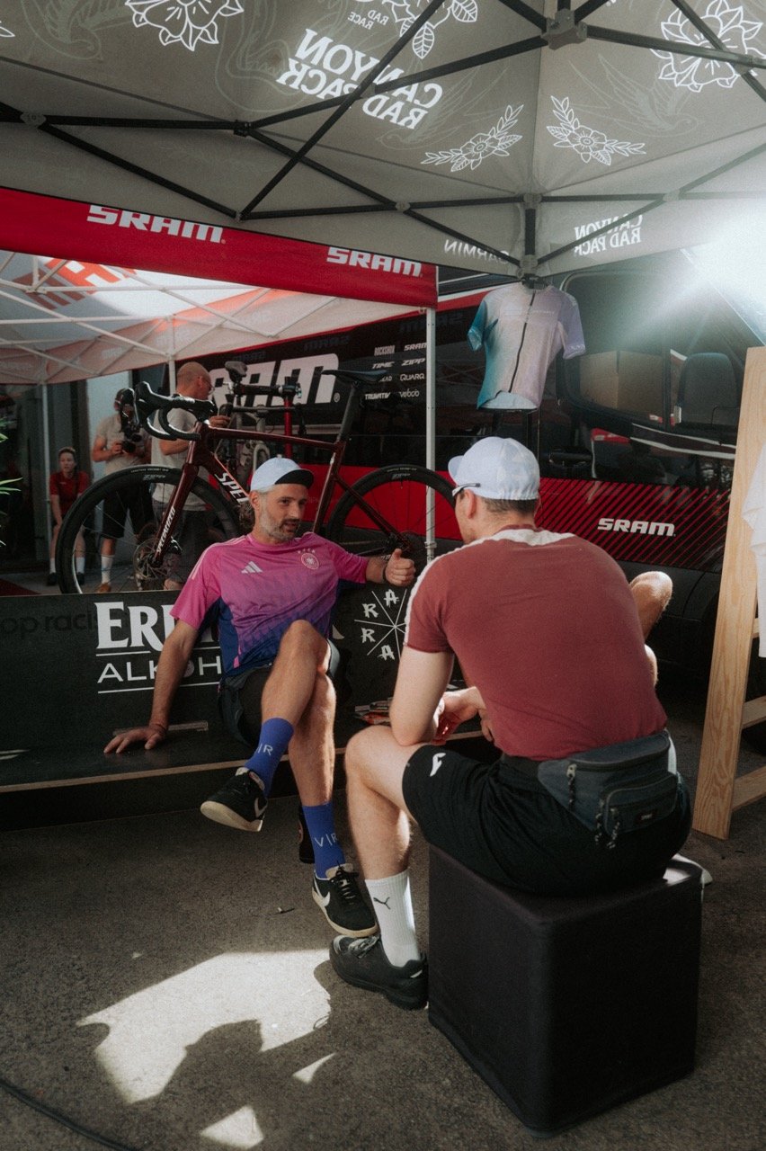 Groß (DDT KÖLN_By @paulinjnz00011).jpeg