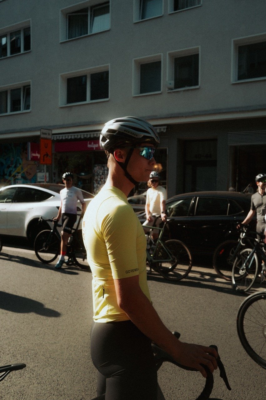 Groß (DDT KÖLN_By @paulinjnz00127).jpeg