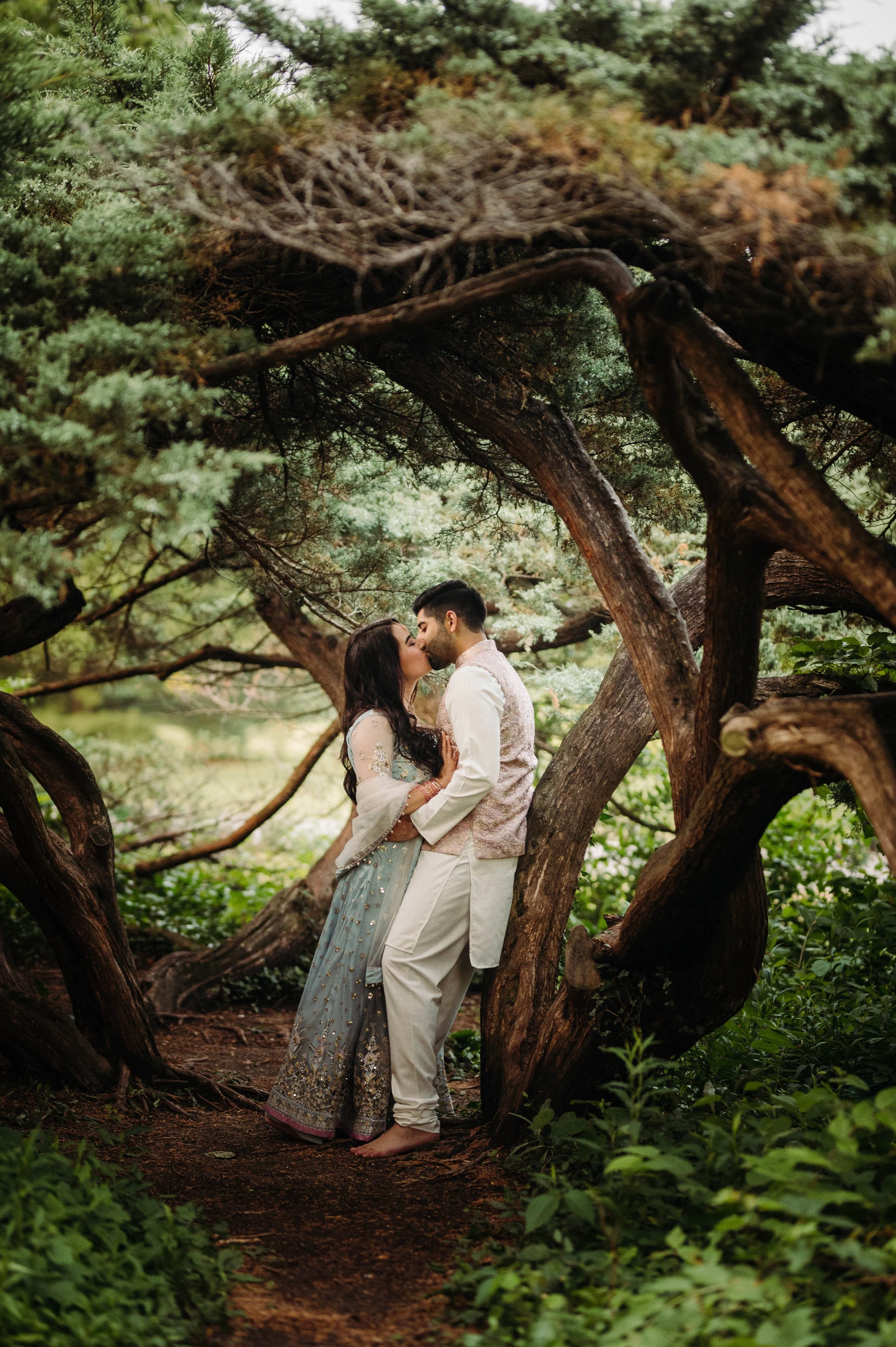 Franklin Park Conservatory Engagement photos indian couple