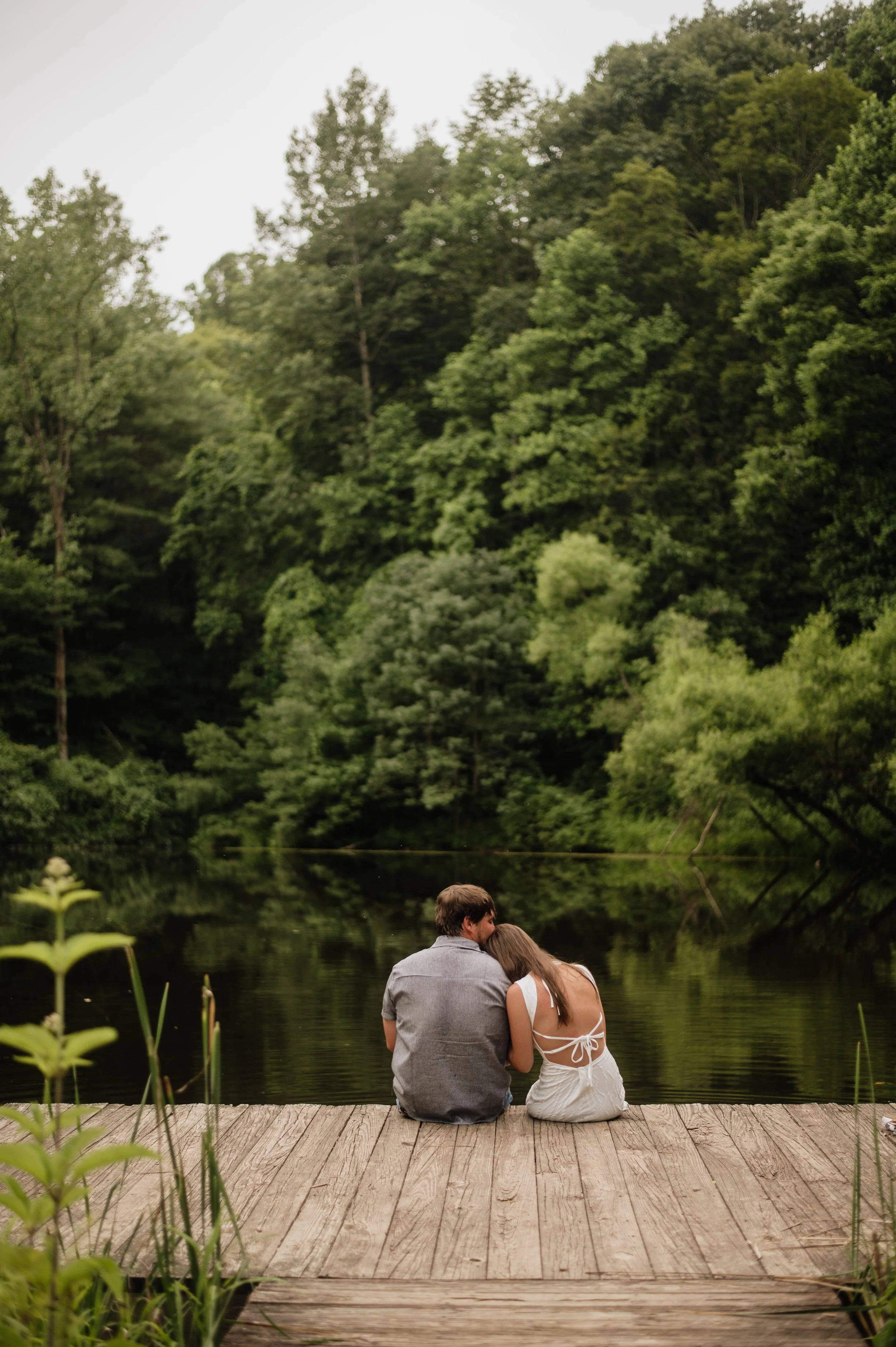 Elopement Engagement session boch hollow pond dock couple