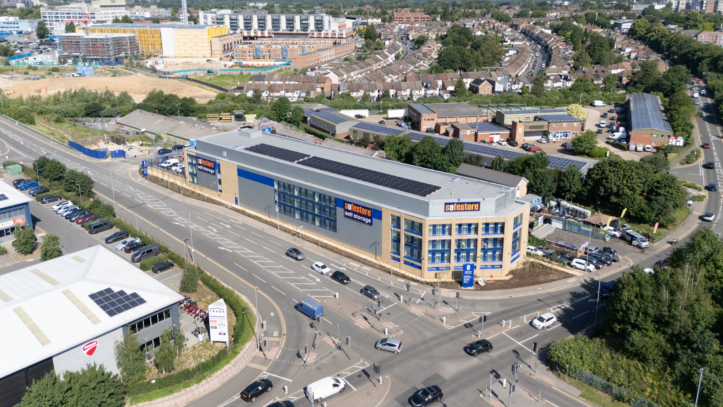 Safestore-Watford-09.jpg