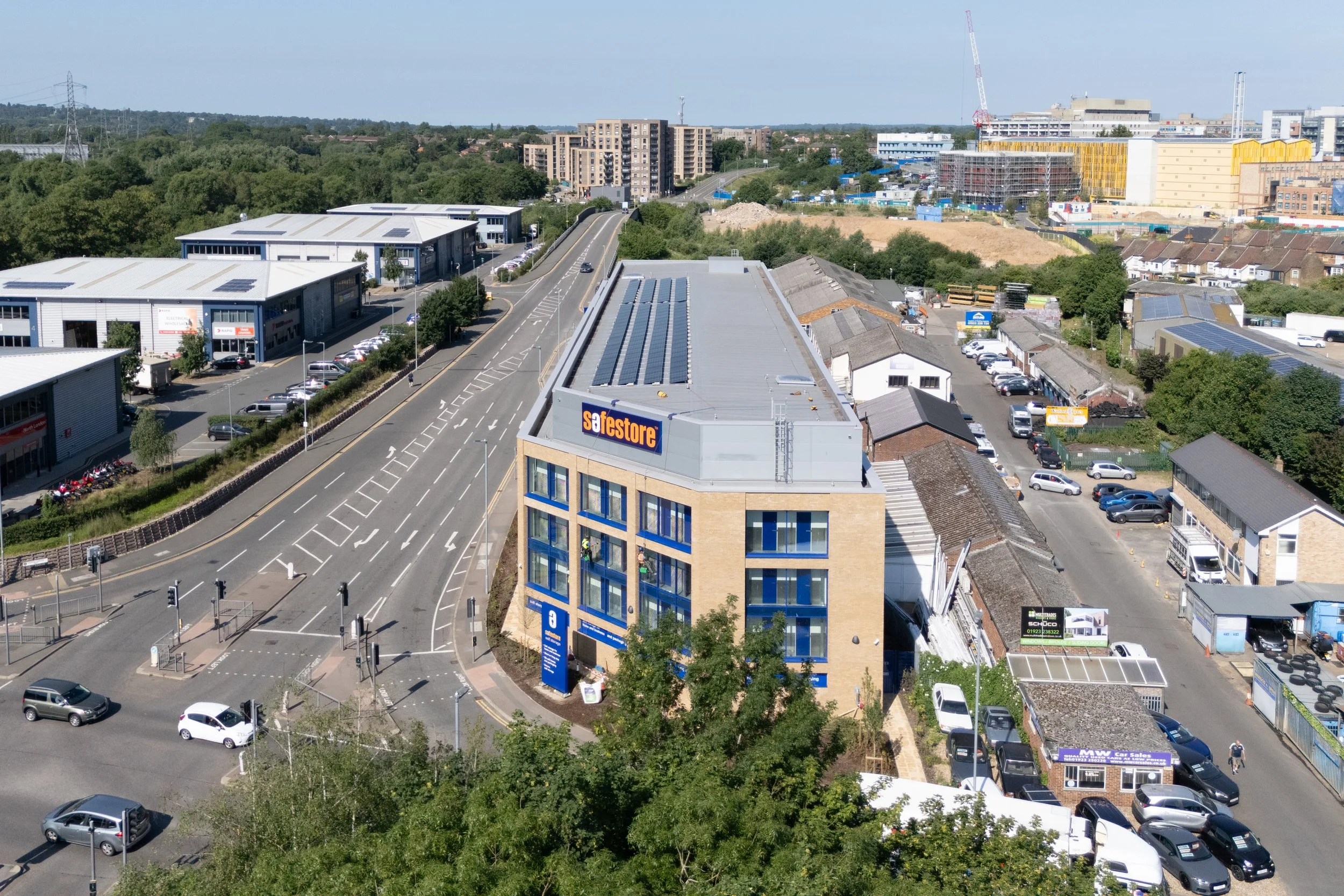 Safestore-Watford-06.jpg