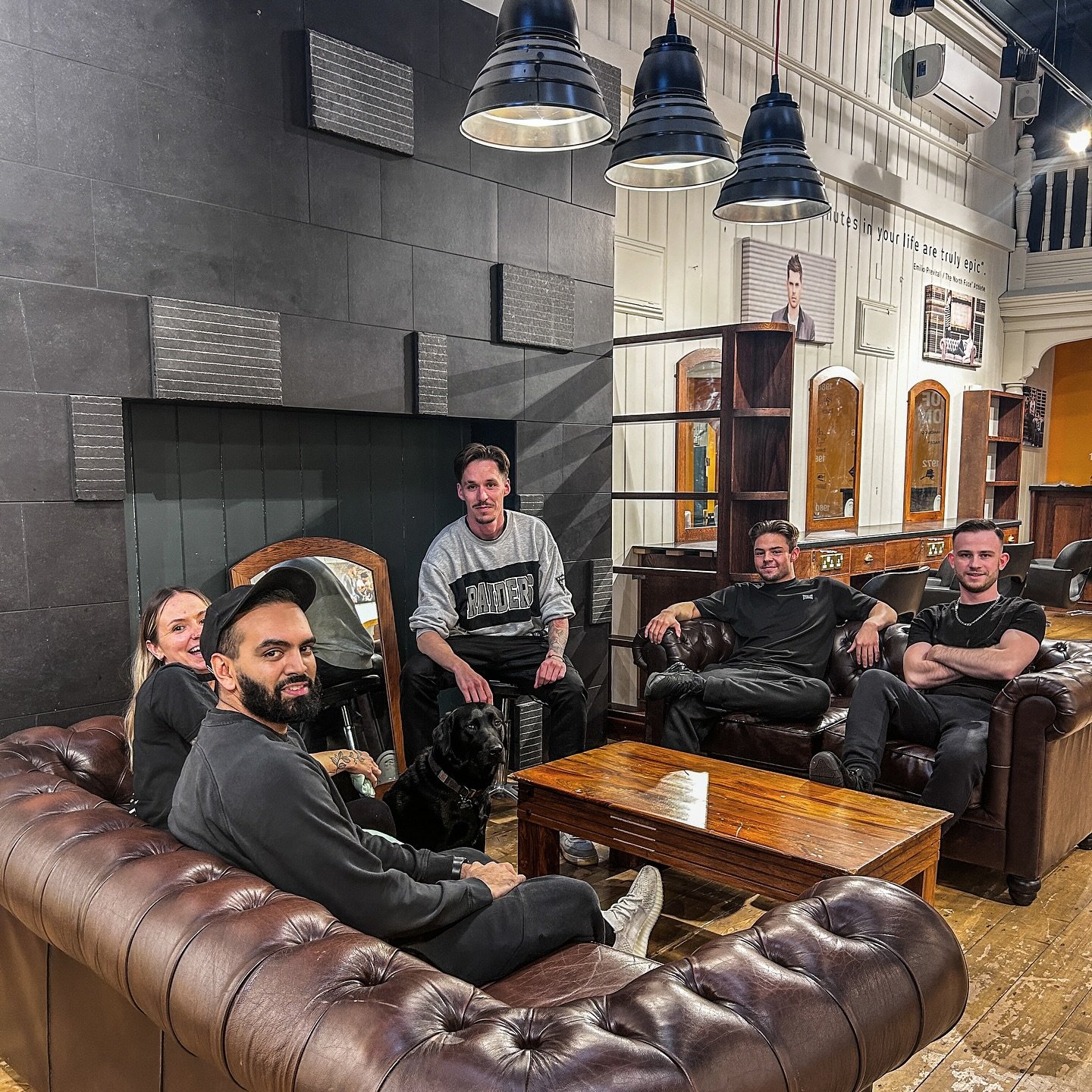 Great cuts, better company. Cheers to the dream team making it all happen at Jacks of London! ✂️✨ #BarberFam
