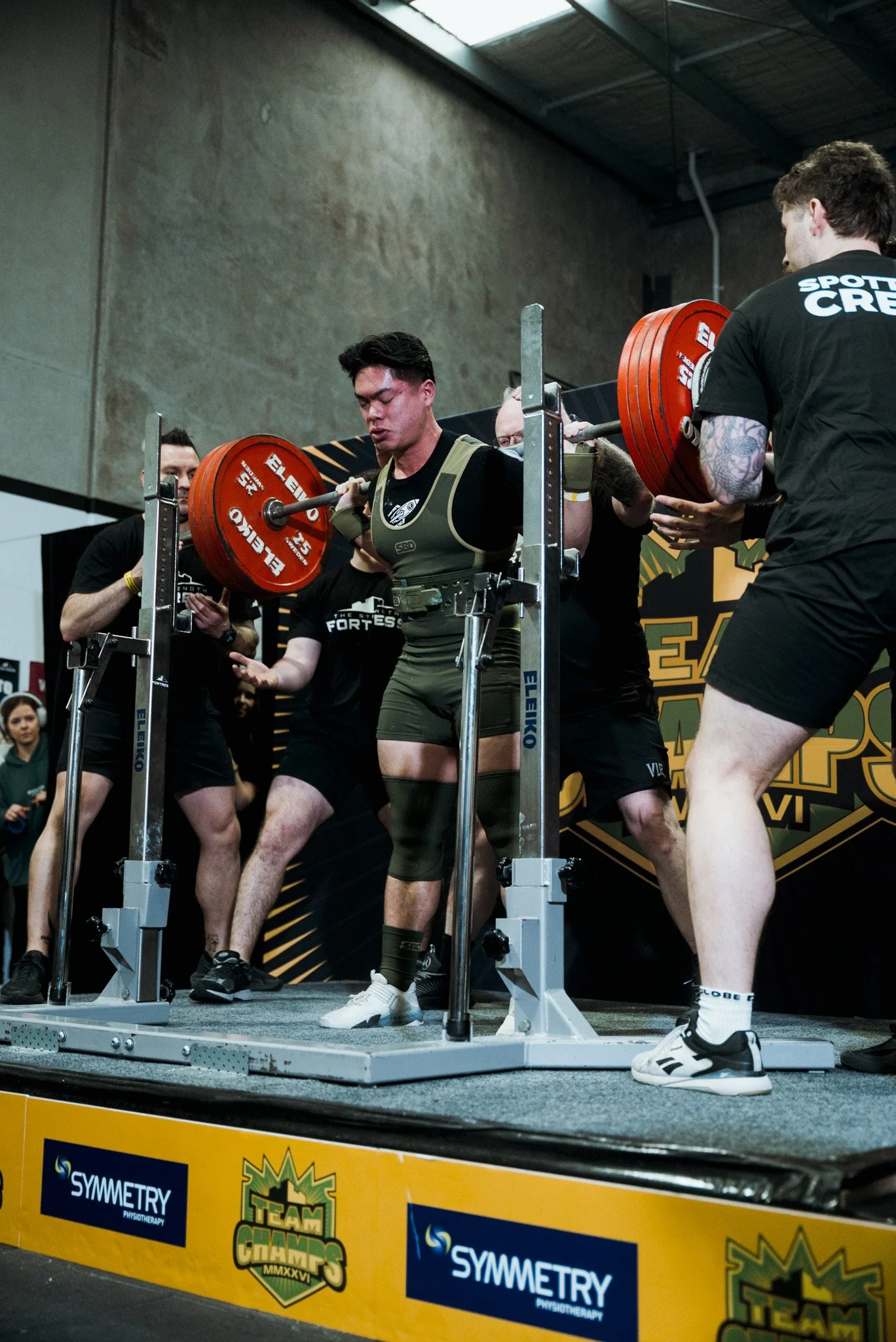 4 Squat Mistakes Holding Back Your Strength (Even If You’re Training Hard)