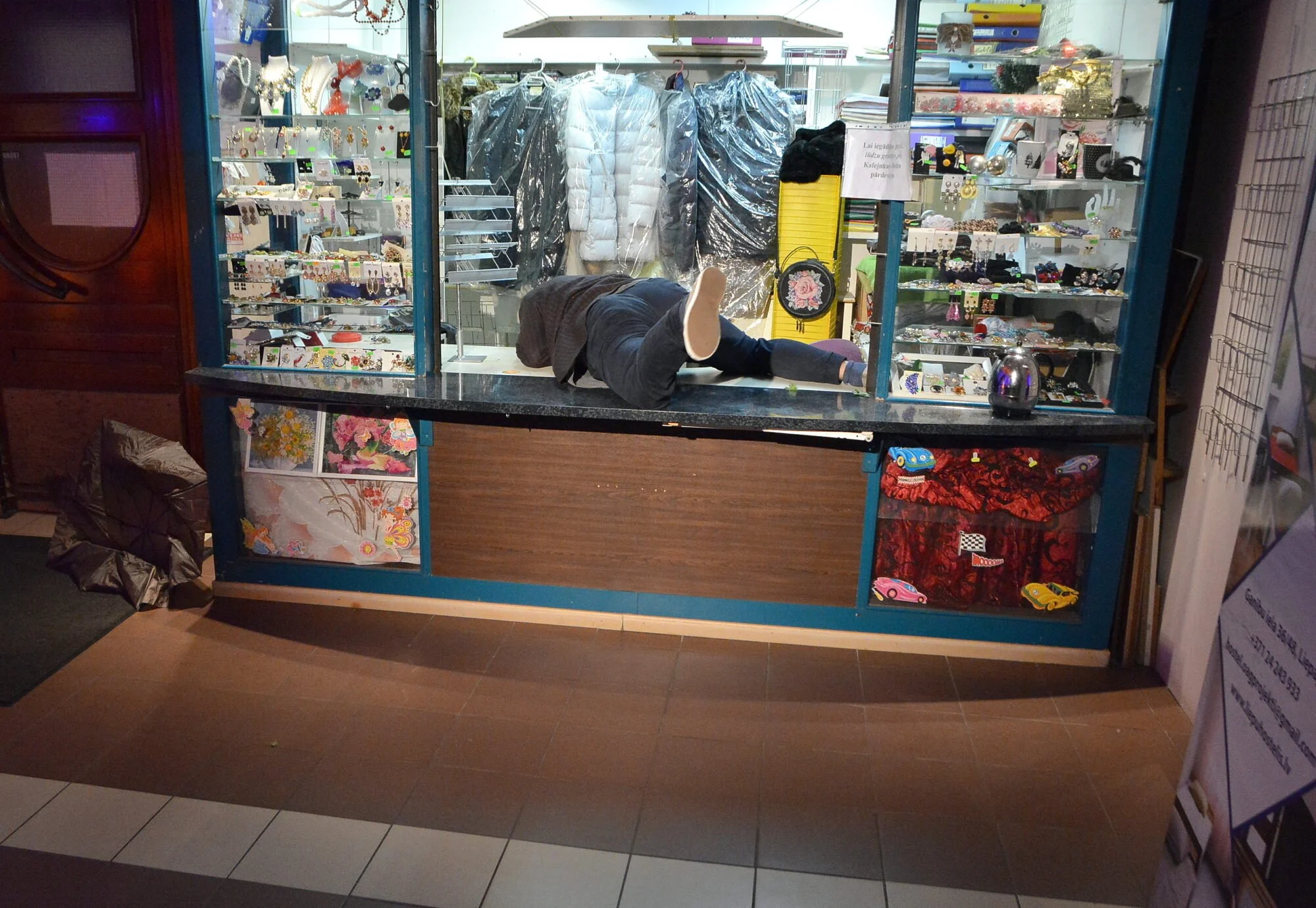 mura pils tuksnesiii.jpg