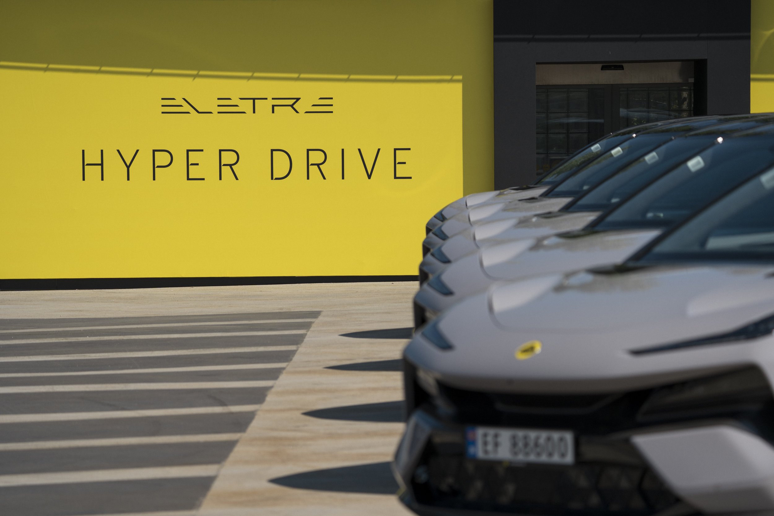 Lotus_Eletre_Media_Drive_Airport_17.jpg