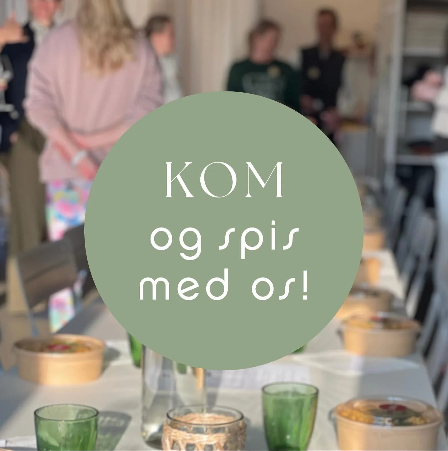 Har du planer p&aring; torsdag den 6. november?

Ellers s&aring; kom join os n&aring;r vi som en del af Folkebev&aelig;gelsen mod Ensomheds indsatser hylder f&aelig;llesskabet omkring m&aring;ltidet, og spiser sammen💗🥙
Vi tryller Yogasalen om til e