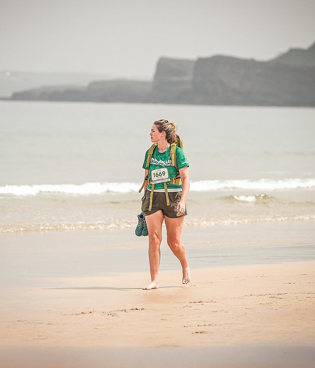 🍀Turns out hiking 26.2 miles is absolutely grand until mile 24 when you&rsquo;ve got no choice but to have a little sit down in a bush. On the plus side got these fab snaps, and raised &pound;330 (thanks all!) for @macmillancancer 🍀 

#giantscausew