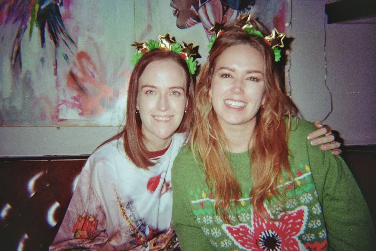 📸 My NY resolution is to keep my monthly film roll habit up. Here&rsquo;s to accumulating thousands of blurry photos for future generations to buy in charity shops and use for ironic collages (the dream). 

#filmcamera #kodakultraf9 #kodakgold200 #m