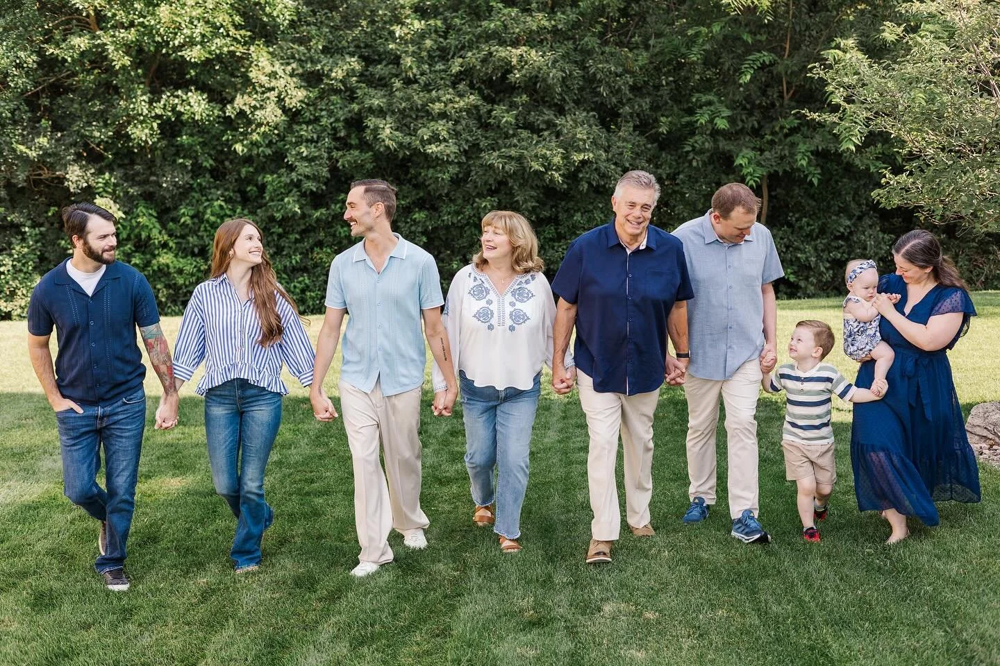First family session after becoming a mom of 2!! Luckily they made it easy๐