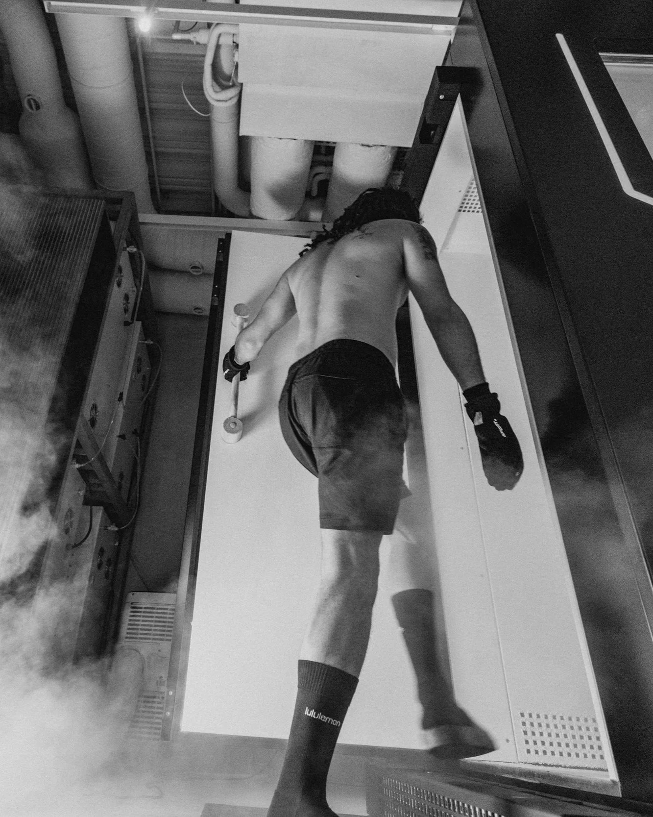 A man experiencing kloodos wellness cryotherapy chamber at -110 degrees.