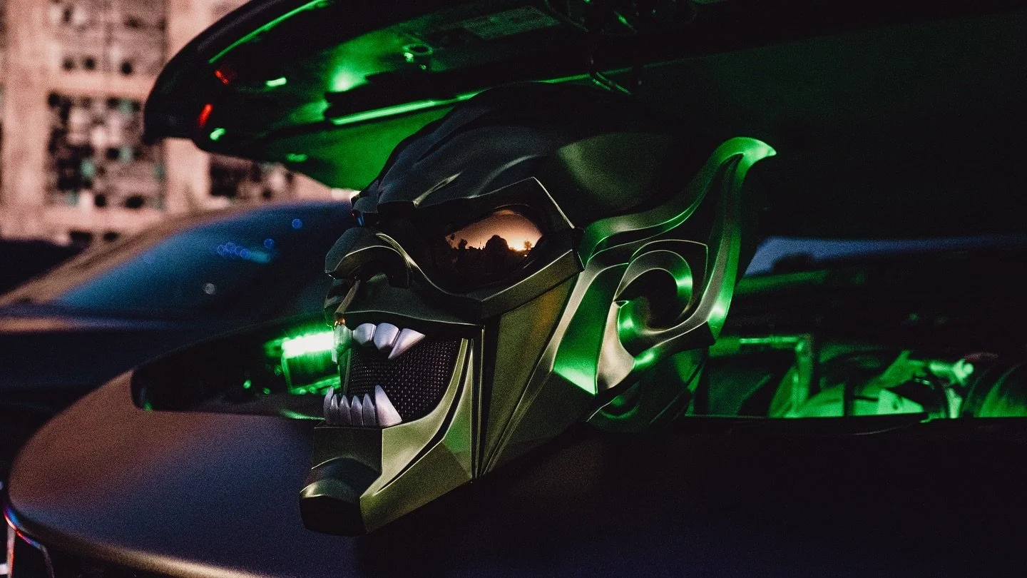 The only pumpkin bomb this gal throws is the sound of her engine. Goblin ready to roll π₯π
πΈ: @abqdes11