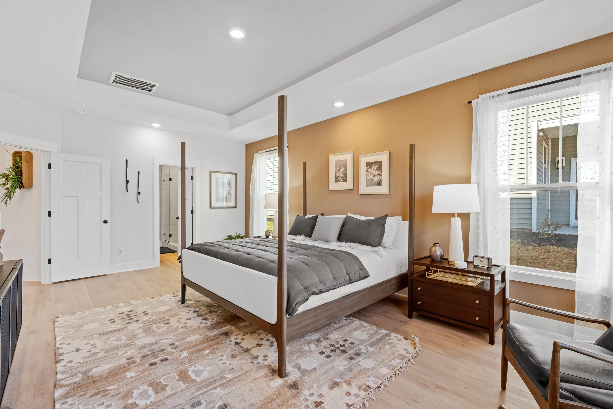 Lot 240 - Model-19.jpg