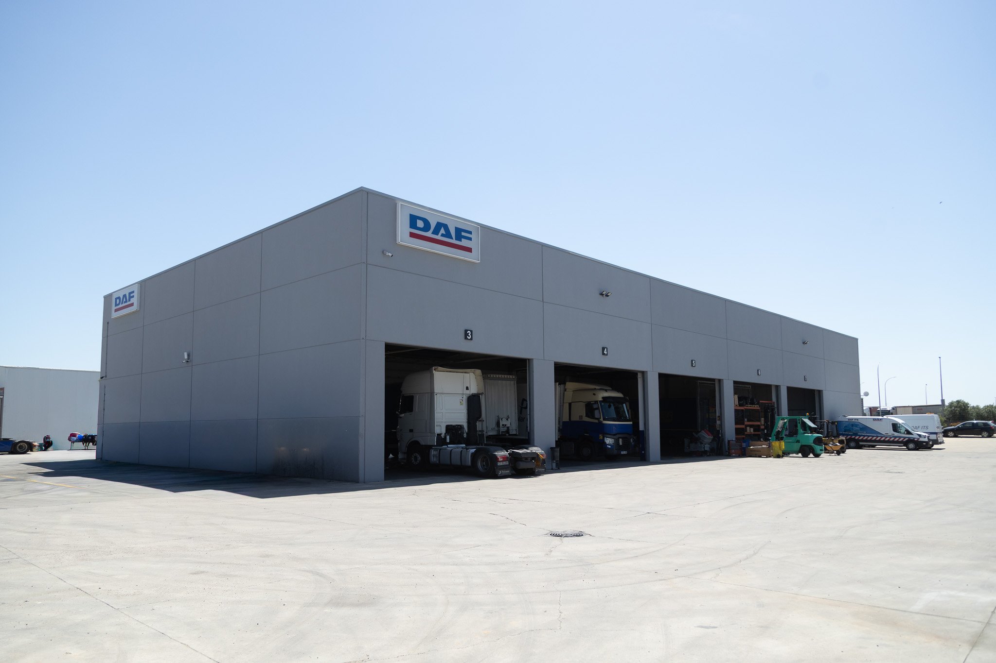 DXR_3749.jpg