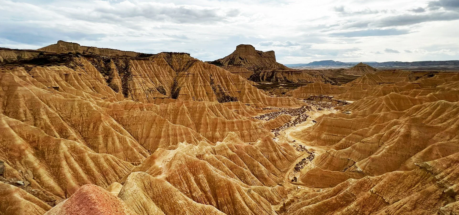 Bardenas reales , 5h from Girona (2 days budget shooting)