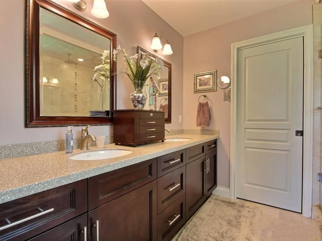 Custom Kitchen Cabinetry