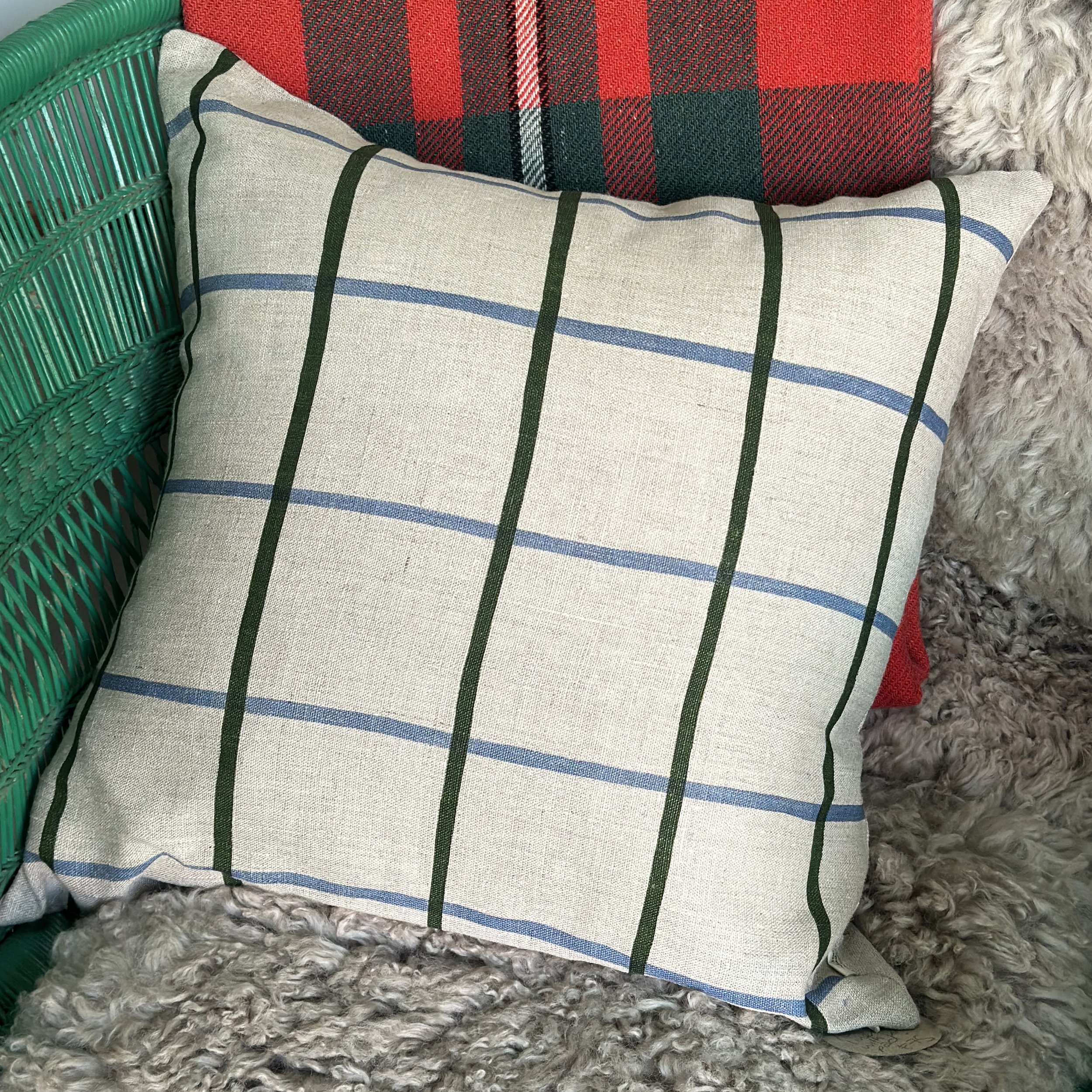 Dunbar check square cushion fir:blue.jpg