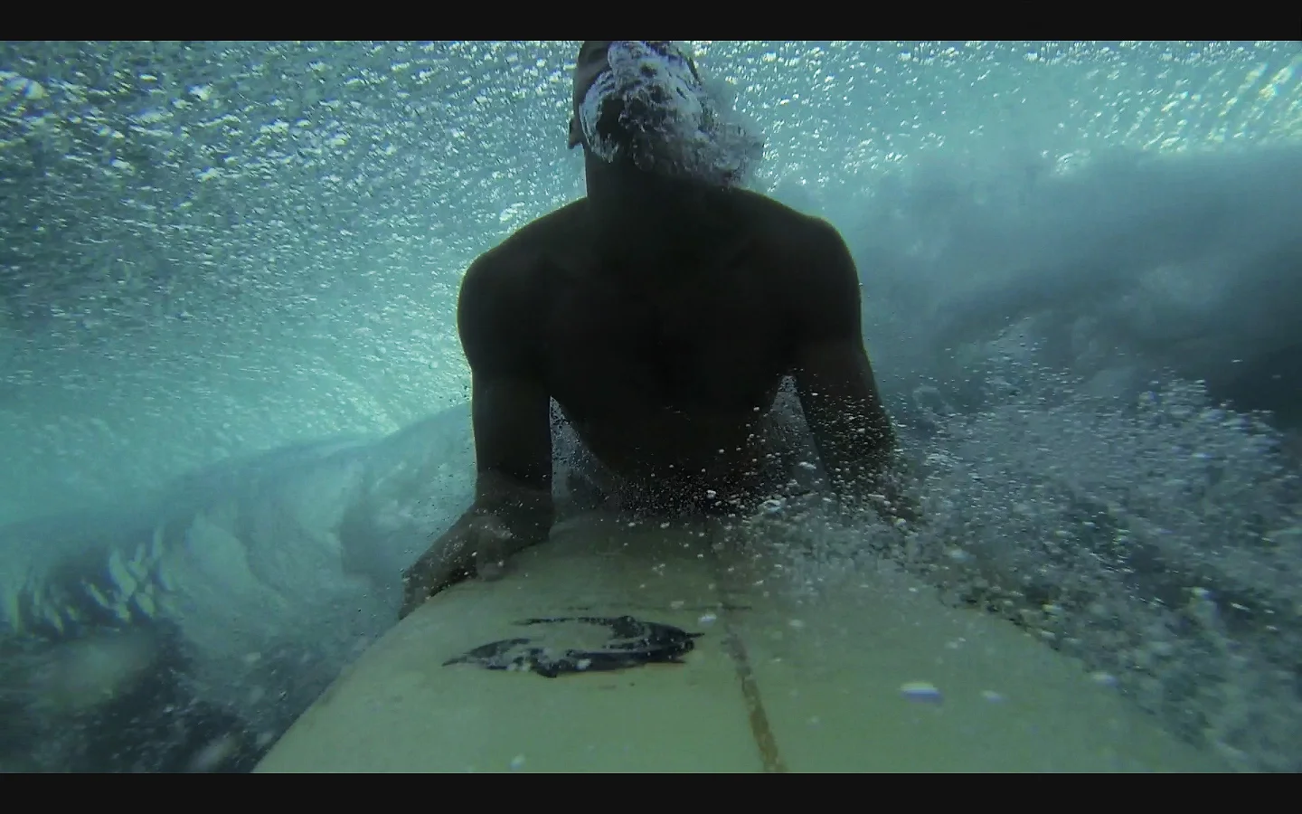 underwave.jpg