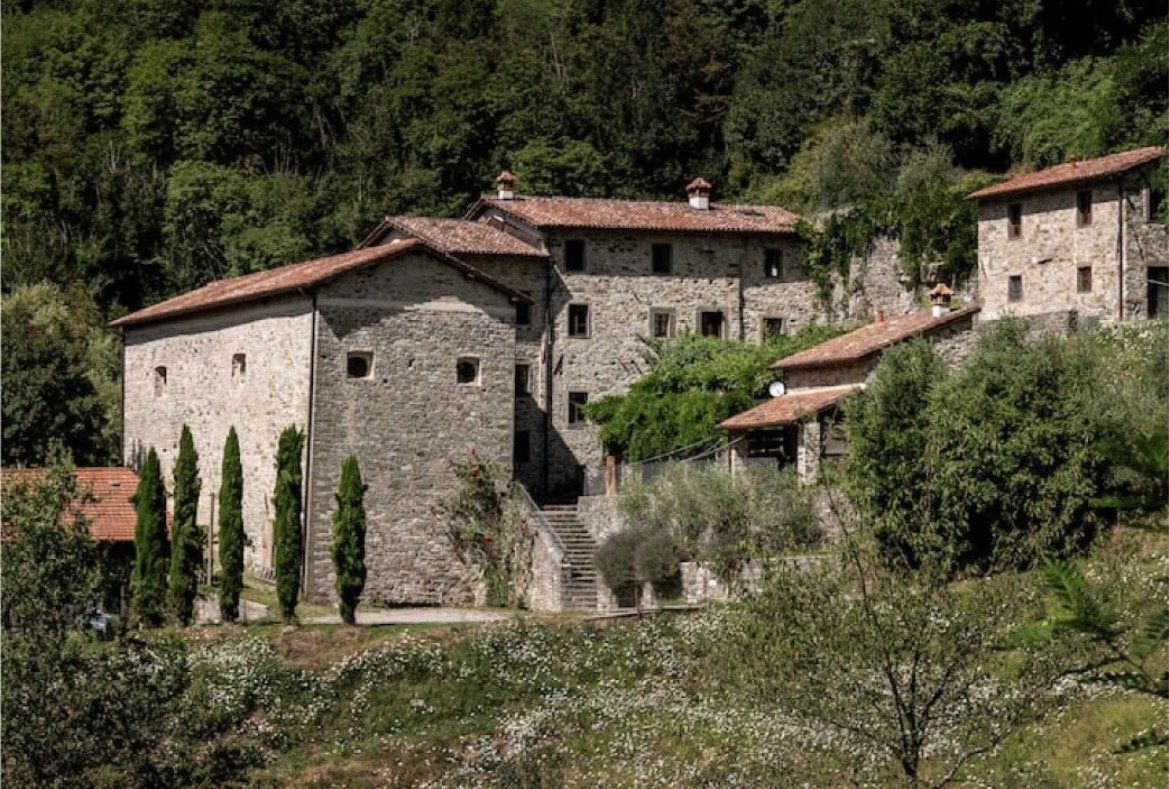 TUSCAN SUMMER RETREAT 