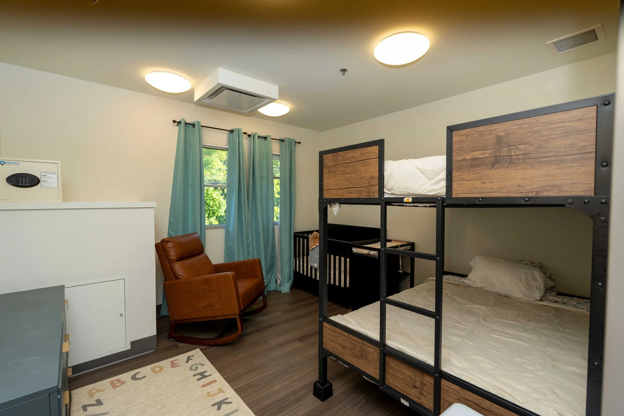 Nursery and bunks resz.jpg