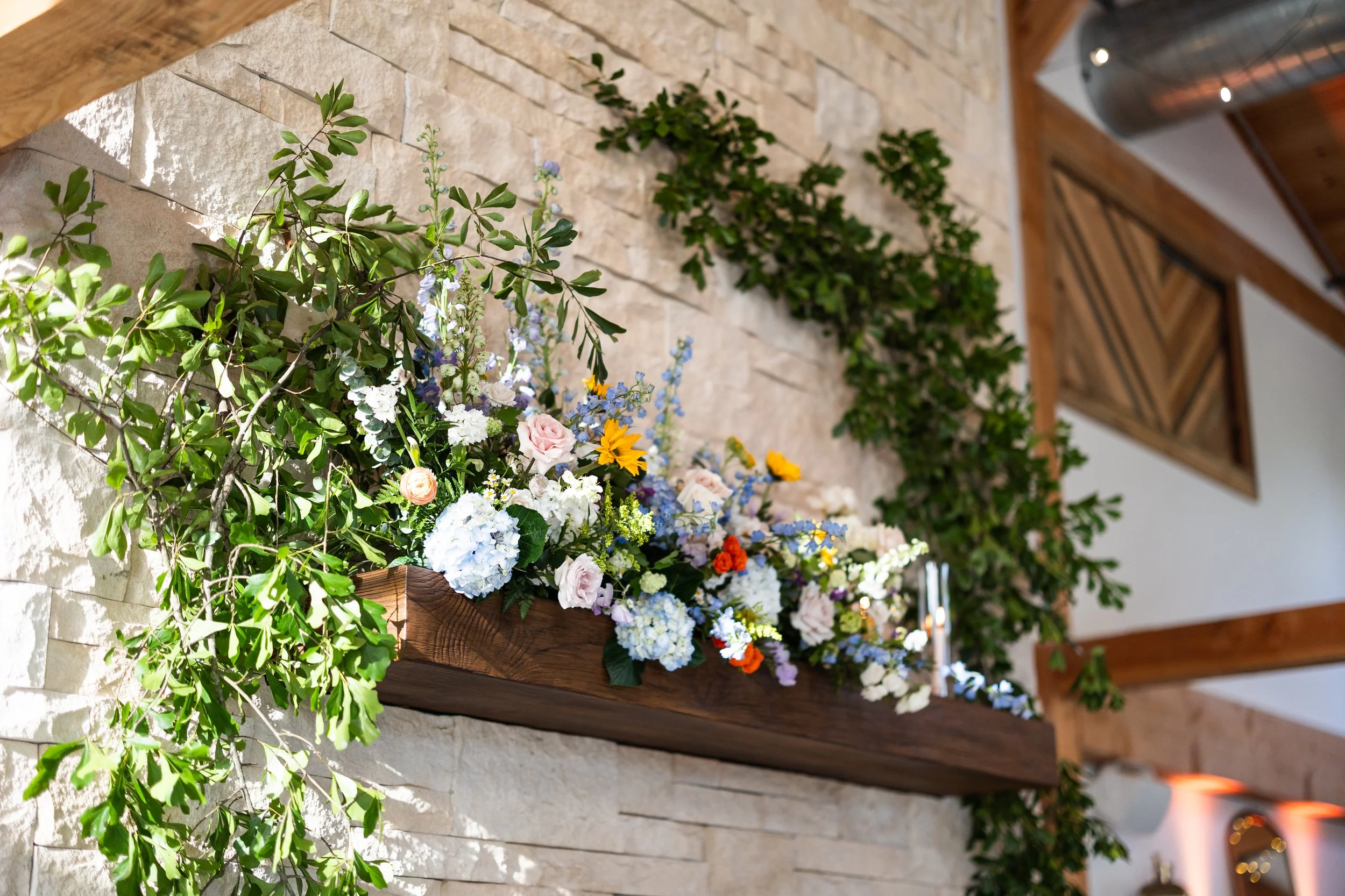 4 Reasons Greenery Must Be in Your Farm Wedding Floral Design (With ...