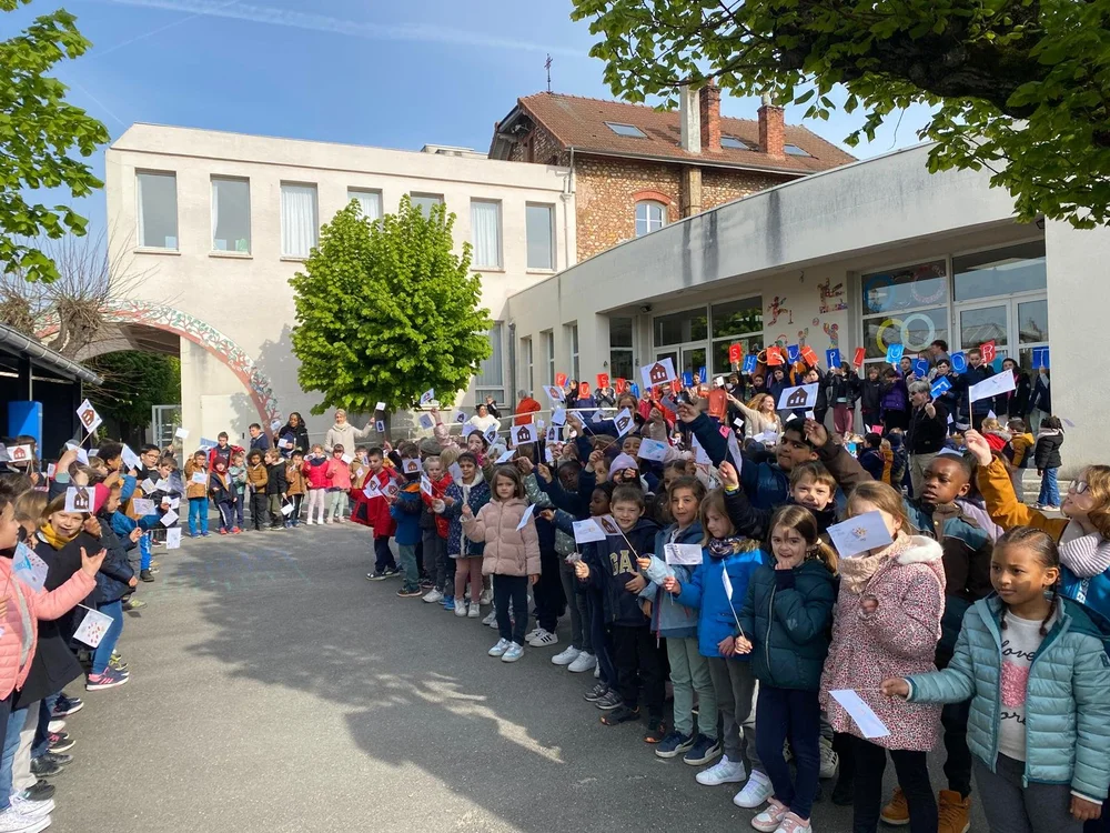 WhatsApp Image 2024-04-26 à 21.07.07_57614d34.jpg