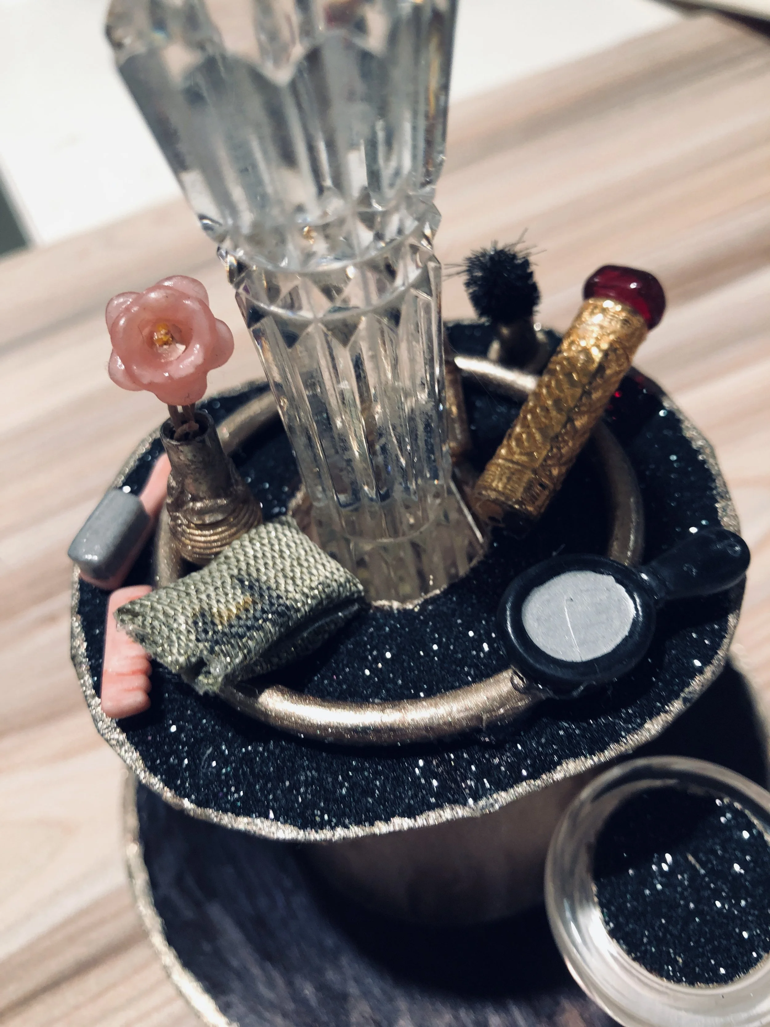 make-up stand -ribbon roll , crystal handle from make-up brush