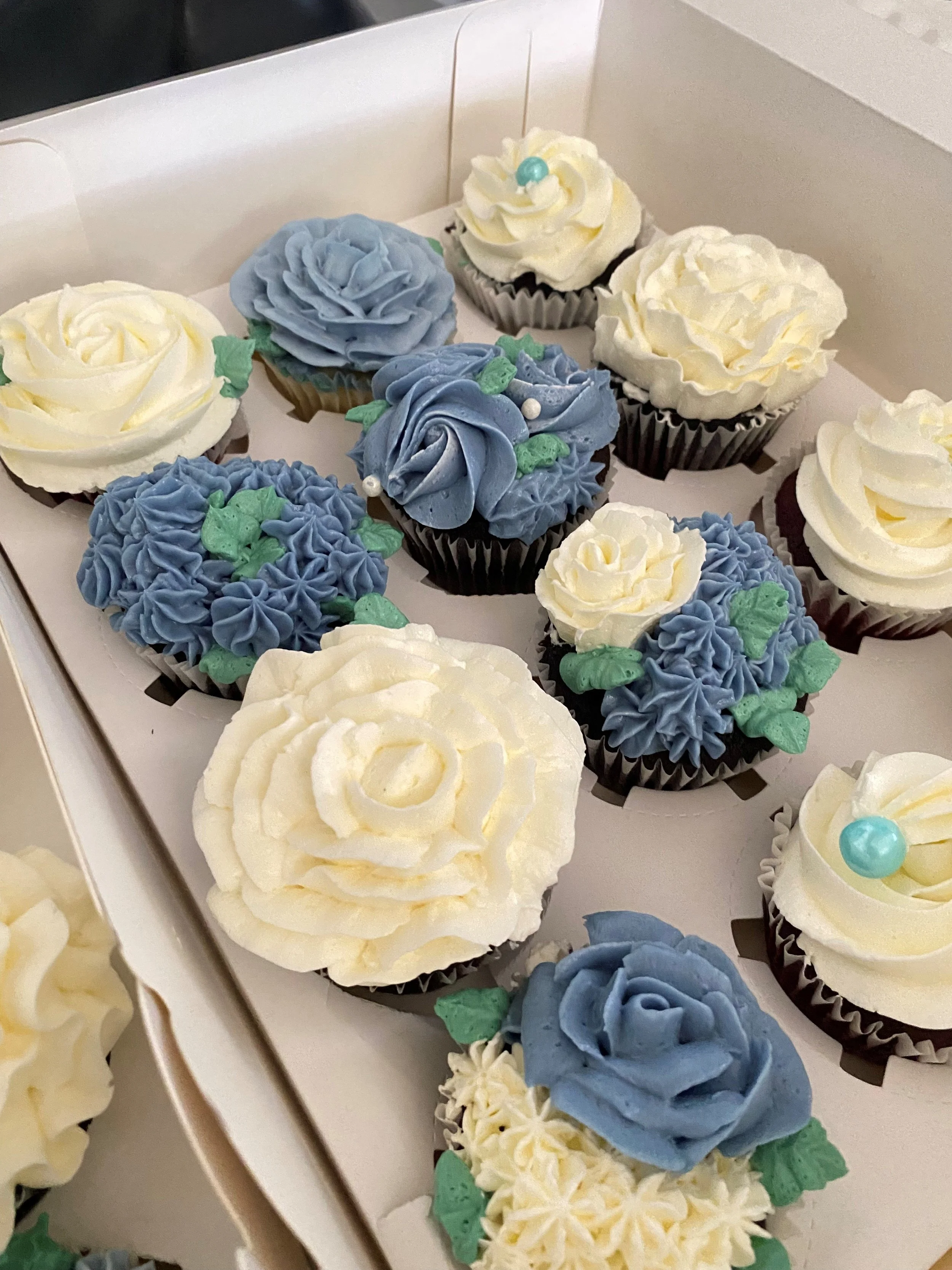 Floral Bridal Shower Cupcakes