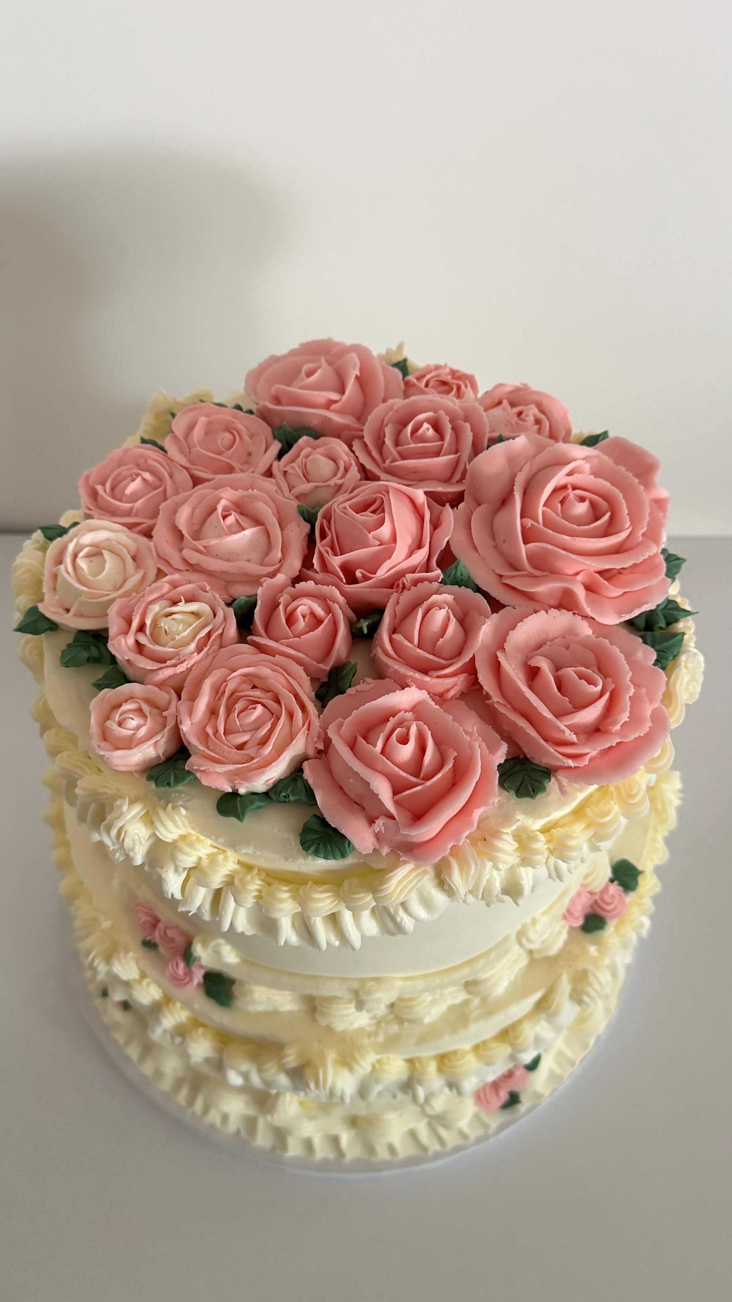 pinkflowercake.jpg
