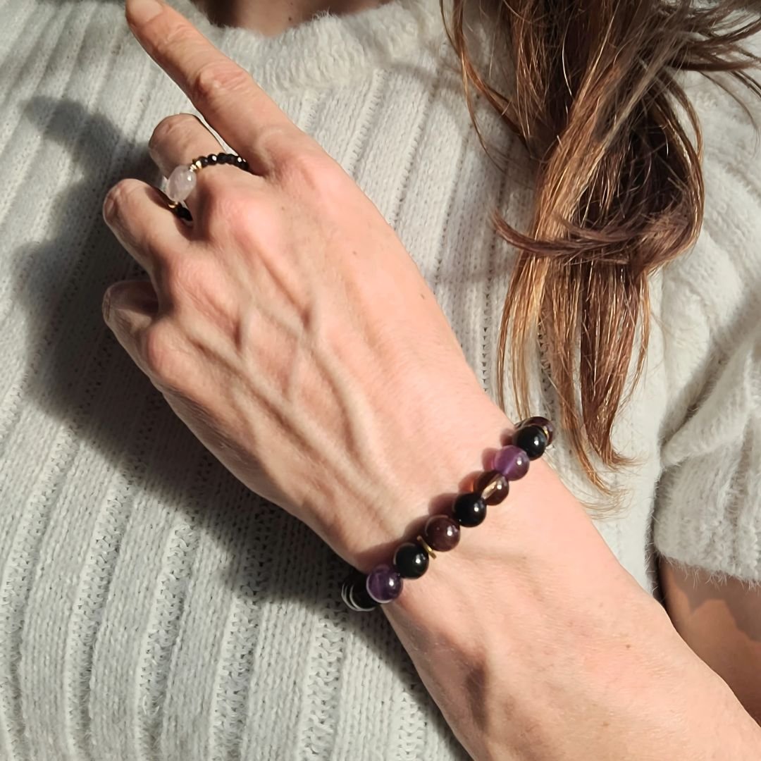 wunderschöne Amethystarmbänder bei Nelglow