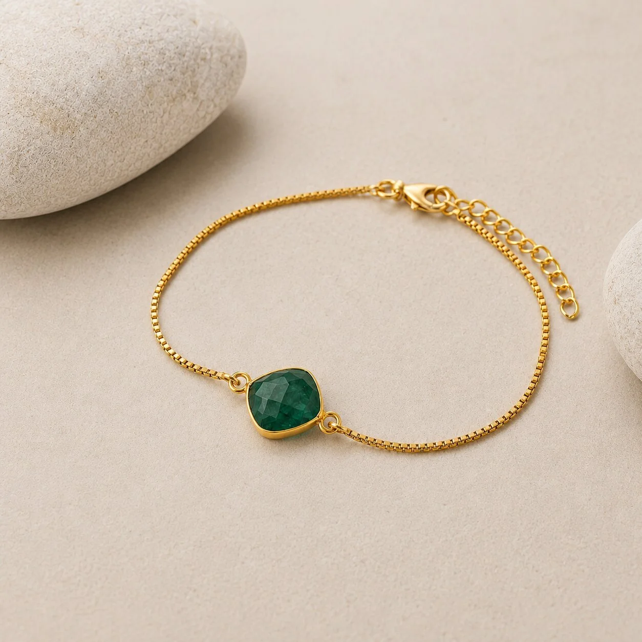 Geburtsstein Armband Smaragd fur damen und frauen bei nelglow