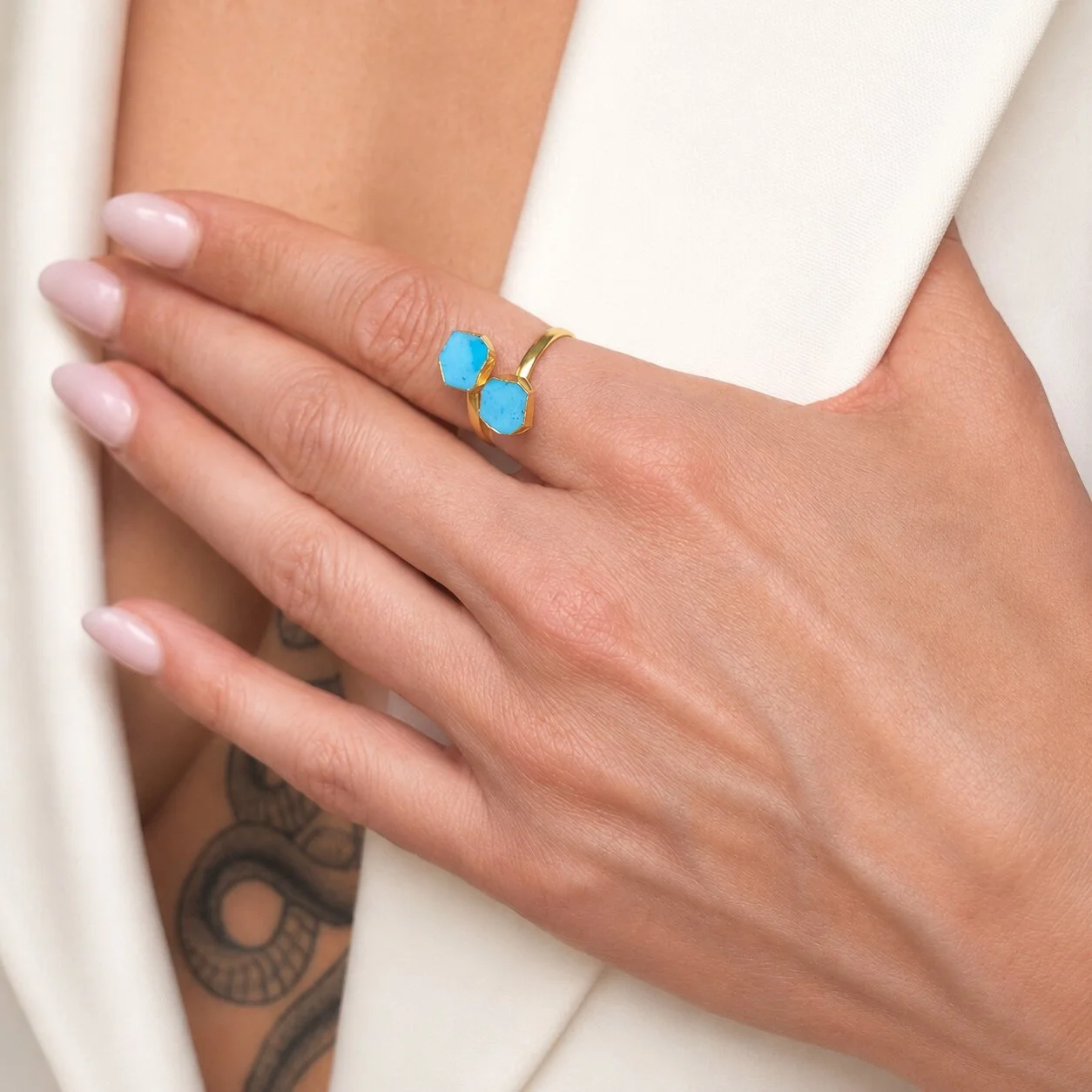 Vergoldeter Elysia Ring mit Türkis 7 mm modernes Design