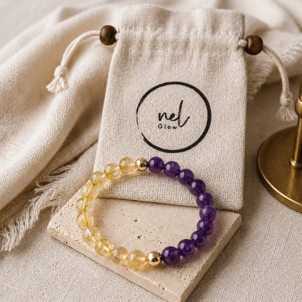 Entdecken Sie Citrin-Armbänder bei Nelglow