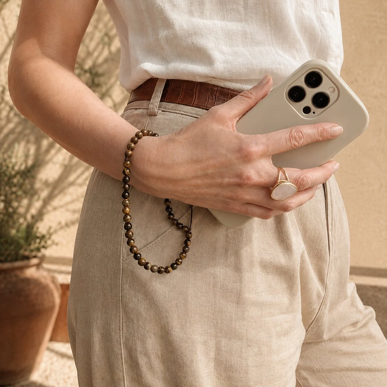 Tigerauge Handykette ist mehr als nur ein stylisches Accessoire für dein Smartphone