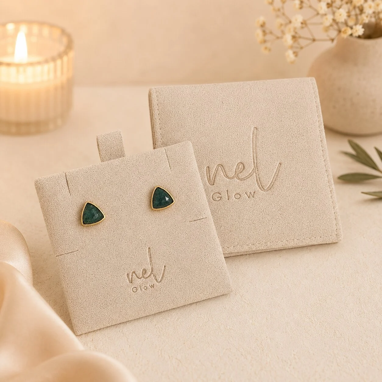 Smaragd Schmuck für Damen auf Schmuckkarte mit Wildleder-Schmuckbeutel und Geschenkverpackung